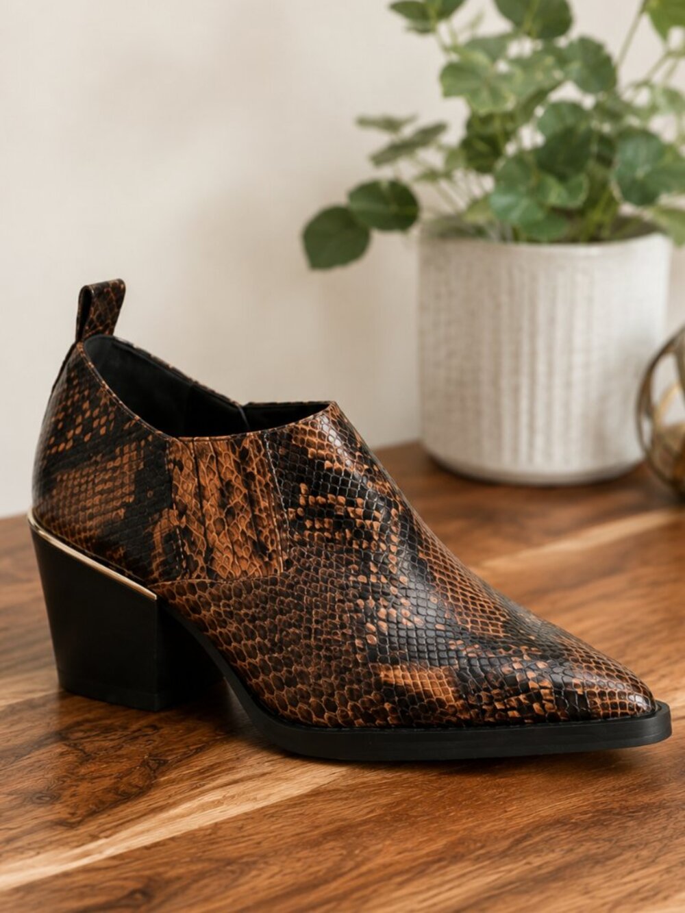 Bleecker & Bond Sz 7.5M Lydia Leather Snakeskin Western Cowboy Ankle Booties NWT
